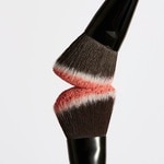 21.4 G Marionnaud 1984 Accessories Pensula pentru blush si bronzer N°08 2 of 8 Pensula pentru blush si bronzer N°08