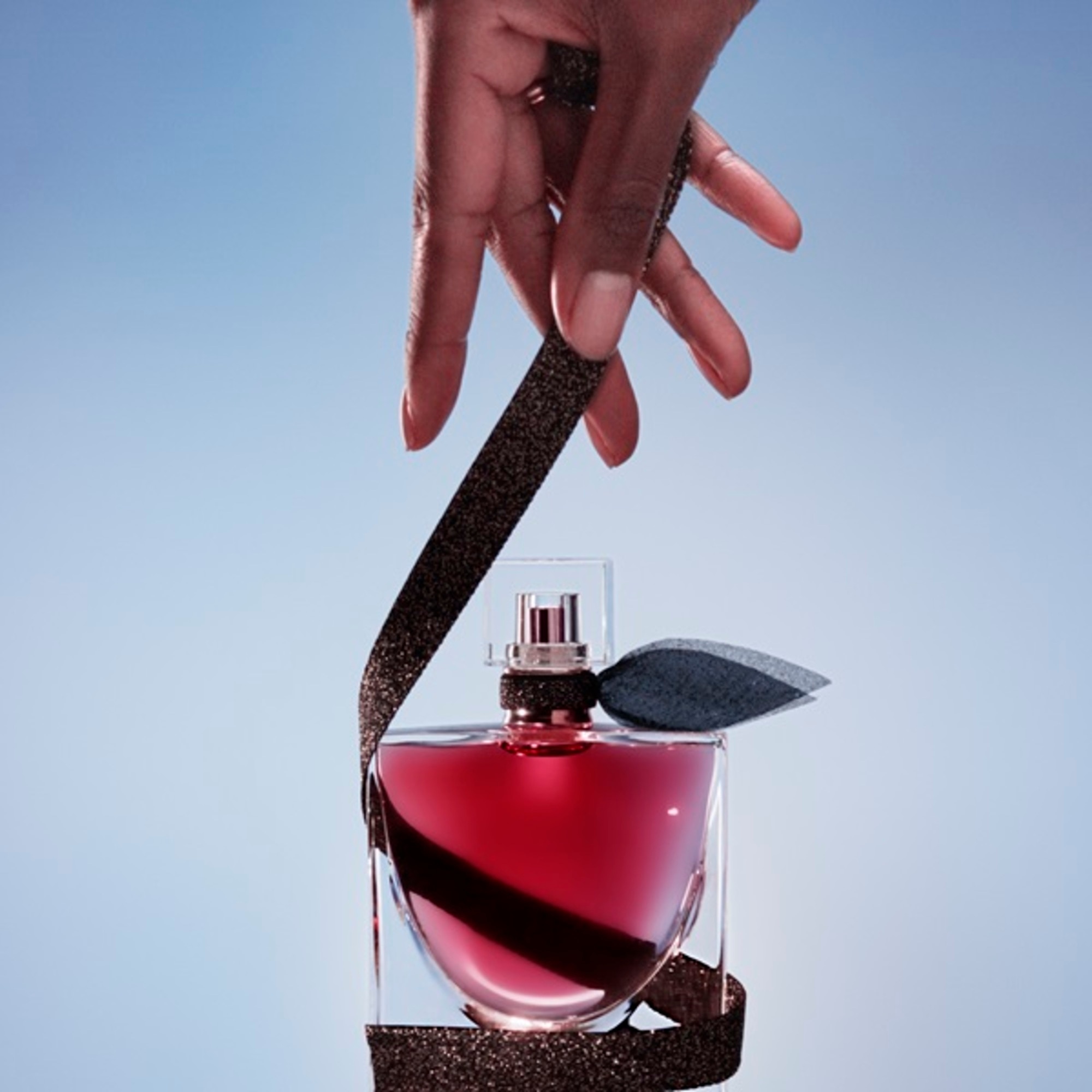 La Vie est Belle L'Elixir Apa de Parfum Rezerva