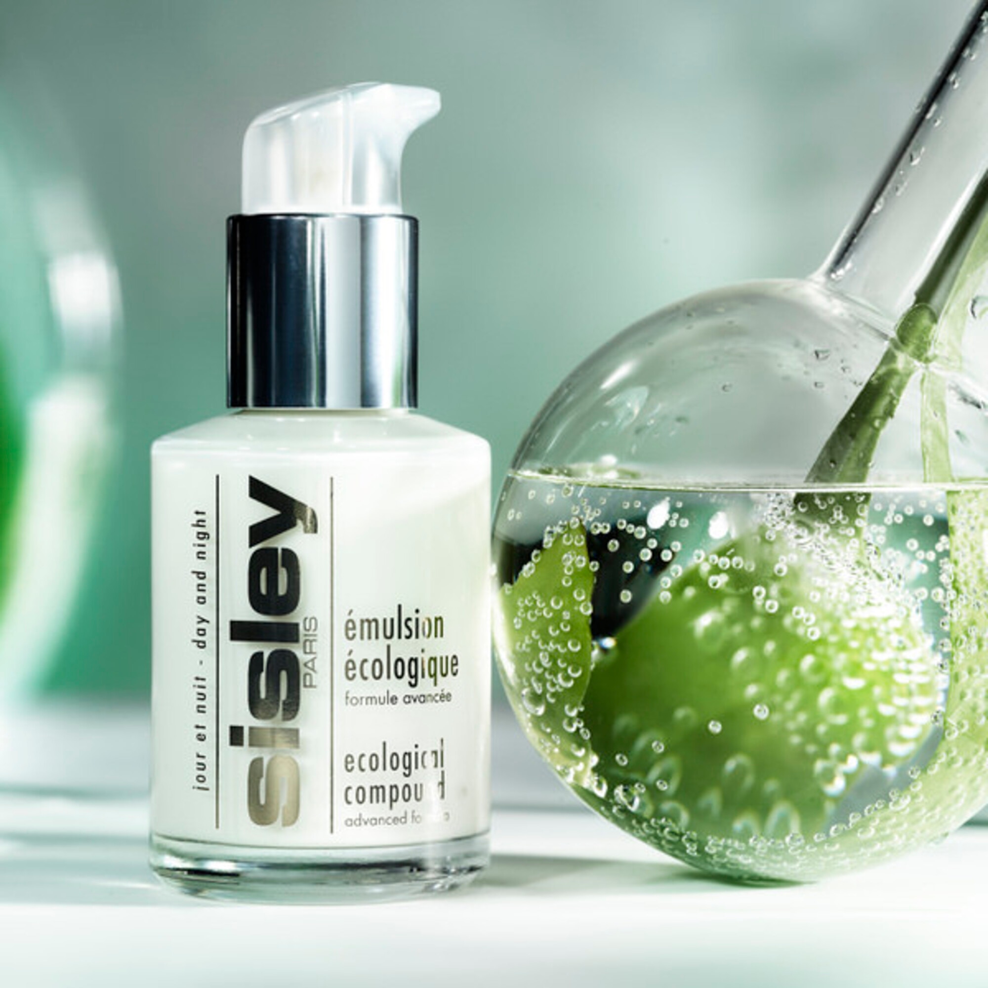 Emulsie hidratanta efect regenerator Ecological Compound